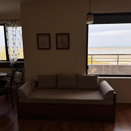 Sea View Escape 布尔加斯