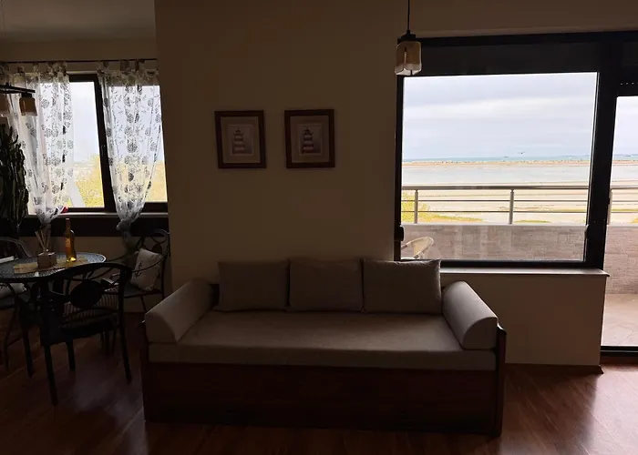 Sea View Escape 布尔加斯